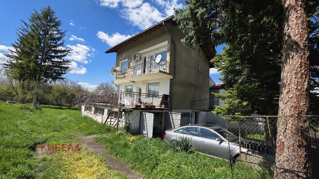 Продава КЪЩА, с. Стефаново, област Перник, снимка 2 - Къщи - 54301238