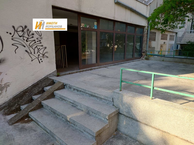 Продава МАГАЗИН в град Велико Търново, Център - 250 кв.м / 118 500 € » 231 765.86 лв., ИМОТИ ЙОРДАНОВ ЕООД