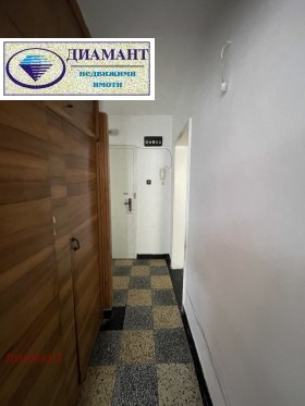 1 υπνοδωμάτιο Ζδραβετσ Ηζτοκ, Ρυσε 11