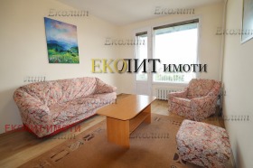 Продава 2-стаен