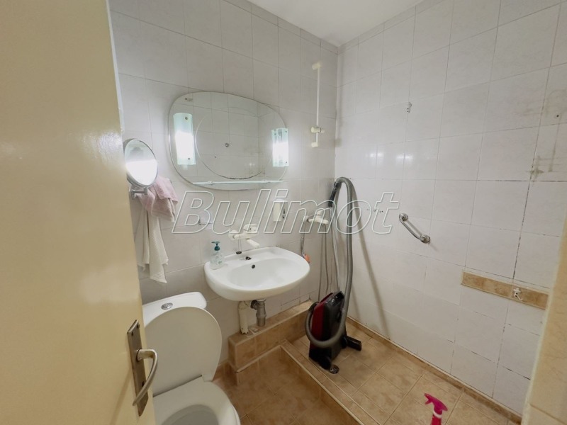 Продава 2-СТАЕН, гр. Варна, Център, снимка 17 - Апартаменти - 52815700