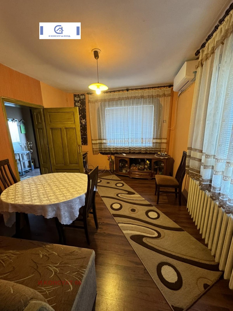 Продава КЪЩА, гр. Ловеч, Широк център, снимка 6 - Къщи - 48125507