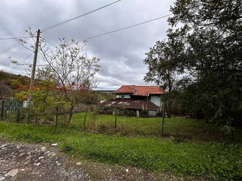 Продава ВИЛА, с. Шкорпиловци, област Варна, снимка 9 - Вили - 53440049