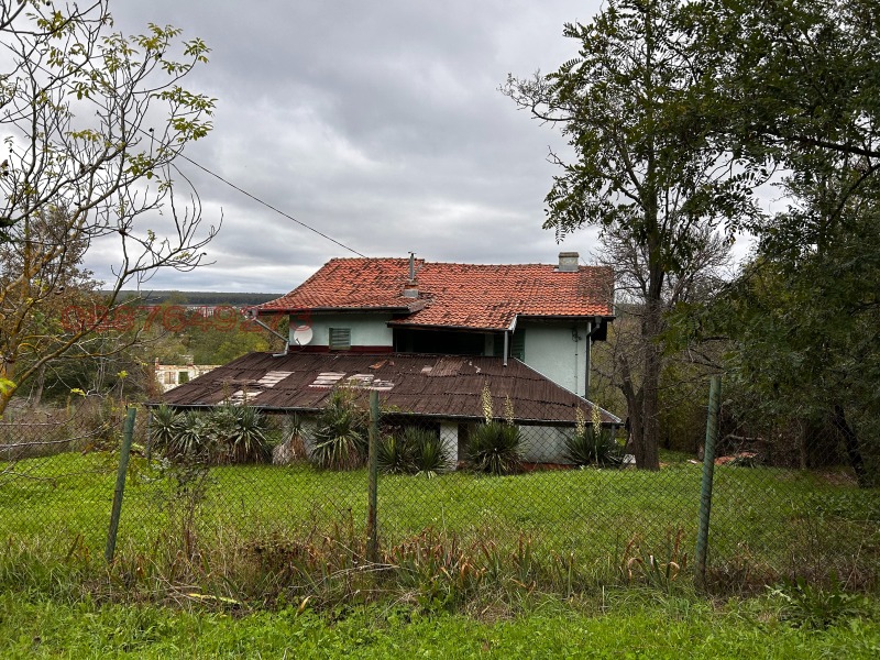 Продава ВИЛА, с. Шкорпиловци, област Варна