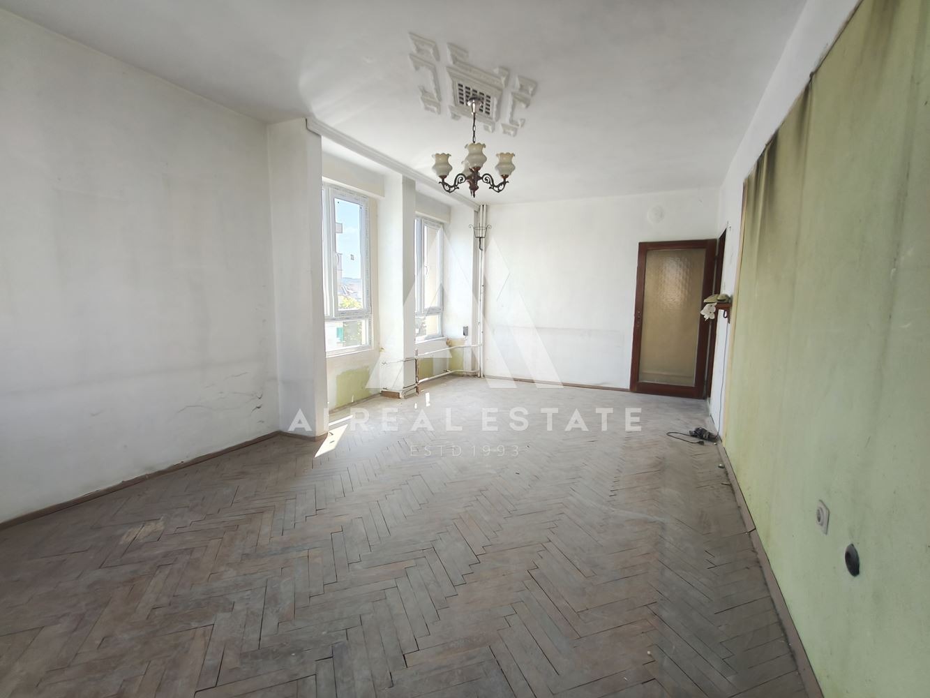 Продава 3-СТАЕН, гр. Плевен, Широк център, снимка 2 - Апартаменти - 55569026