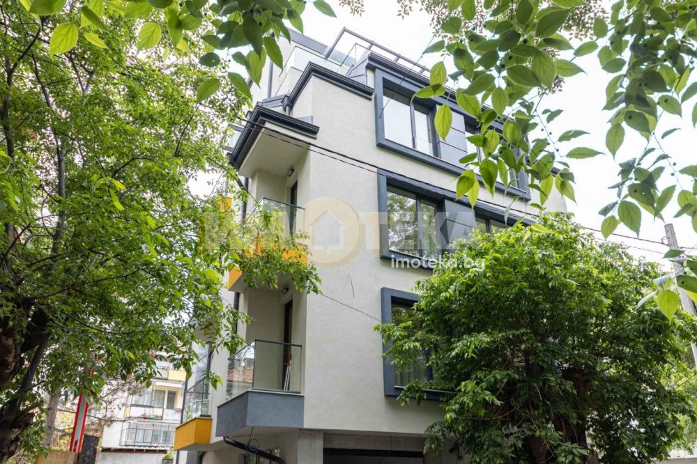 Продава 3-СТАЕН, гр. Варна, Левски 1