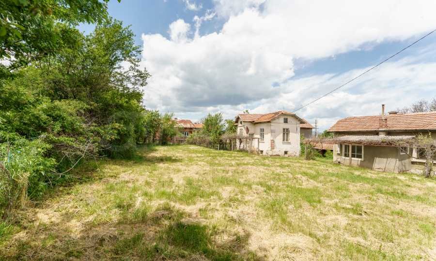 Продава КЪЩА, с. Извор, област Перник, снимка 2 - Къщи - 56052279
