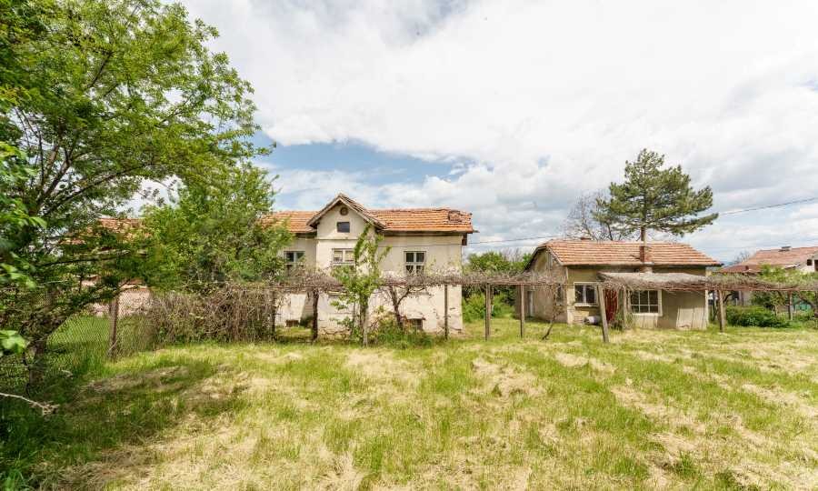 Продава КЪЩА, с. Извор, област Перник, снимка 6 - Къщи - 56052279