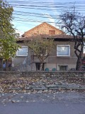 Продава КЪЩА, гр. Ловеч, Широк център, снимка 2