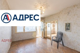 Продава 3-стаен град Варна Център - [1] 
