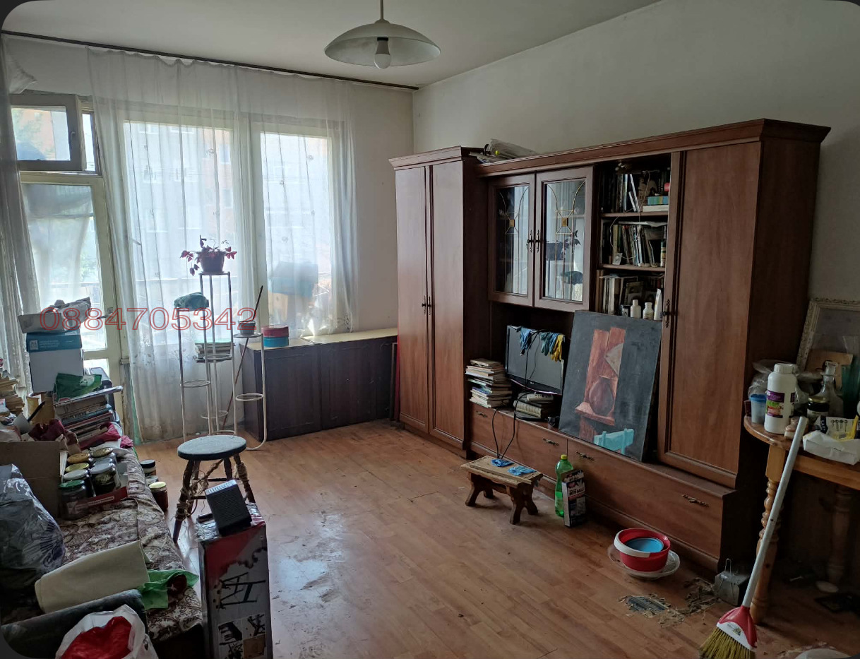Продава 2-СТАЕН, гр. Благоевград, Орлова чука, снимка 2 - Апартаменти - 54213309