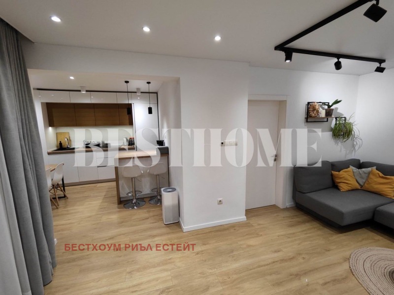 Продается  2 спальни Варна , Център , 120 кв.м | 17677274