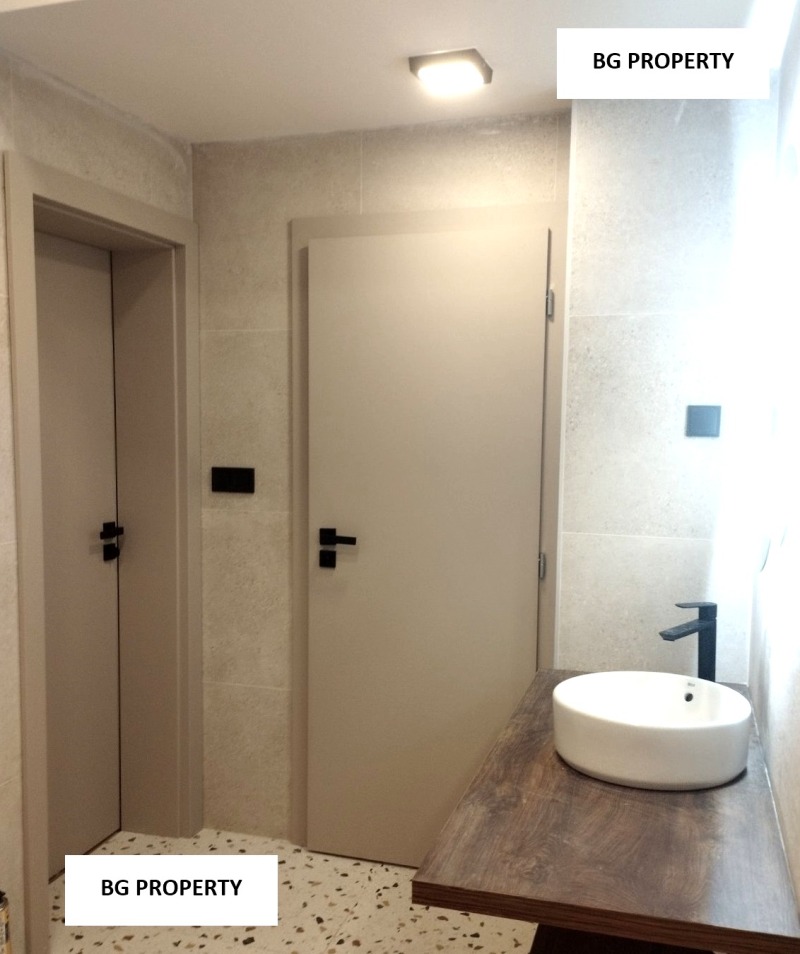 Продава  2-стаен град София , Център , 105 кв.м | 92080433 - изображение [7]