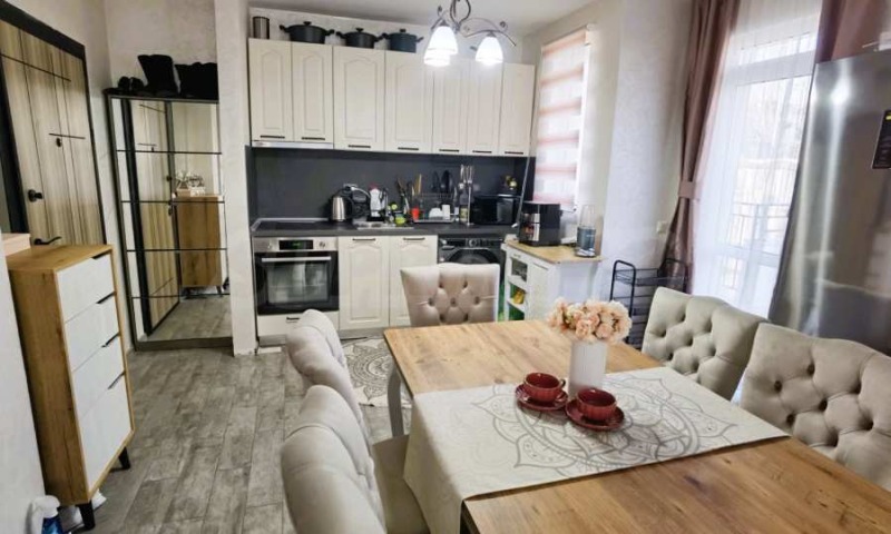 Na sprzedaż  1 sypialnia region Burgas , k.k. Slanczew brjag , 77 mkw | 43714043