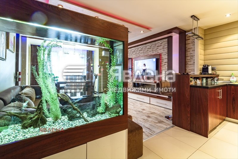 Продава 4-СТАЕН, град София, Студентски град • 419000 € / 819492.77 лв. • 29850402 1