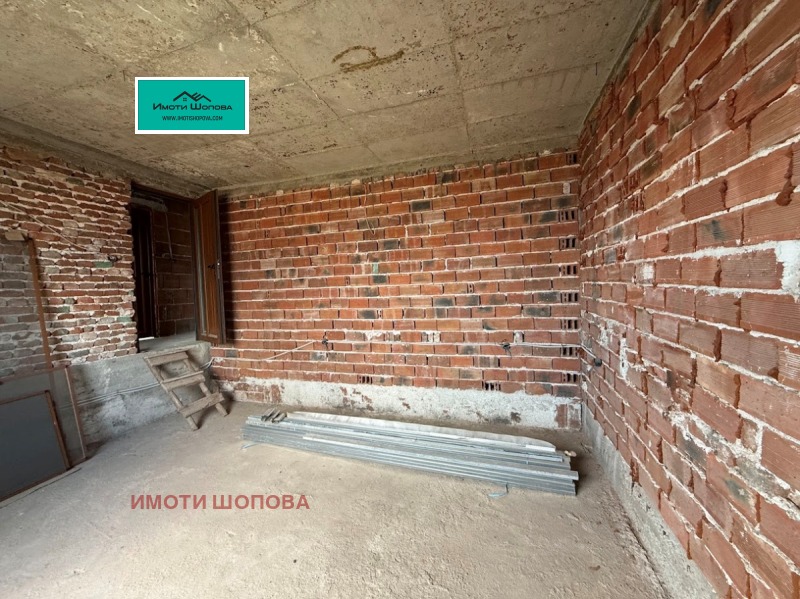 Продава КЪЩА, с. Коларово, област Благоевград, снимка 10 - Къщи - 53536838