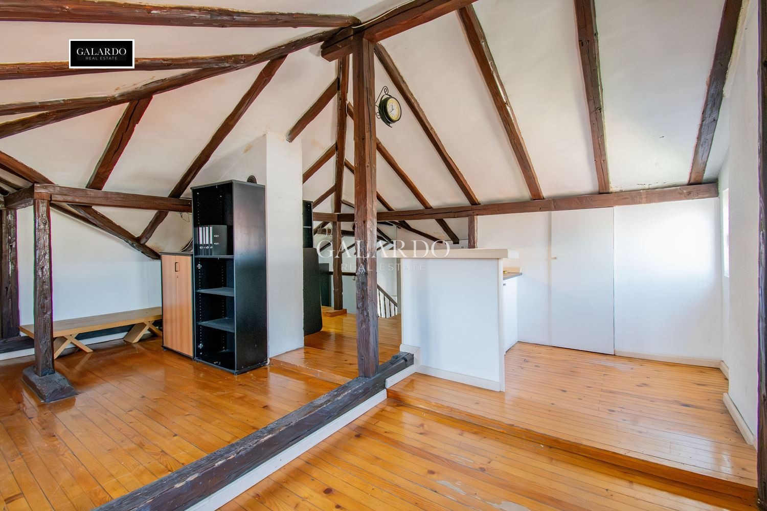 Продава МНОГОСТАЕН, гр. София, Център, снимка 13 - Апартаменти - 56213460