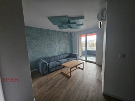 2 slaapkamers Trakija, Sjumen 3