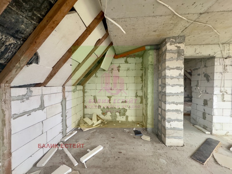 Продава 4-СТАЕН, гр. Добрич, Христо Ботев, снимка 4 - Апартаменти - 53470700