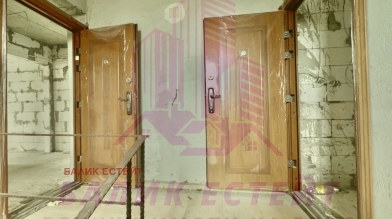 Продава 4-СТАЕН, гр. Добрич, Христо Ботев, снимка 10 - Апартаменти - 53470700