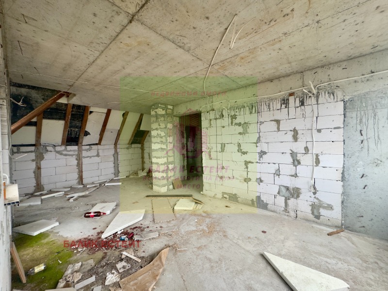 Продава 4-СТАЕН, гр. Добрич, Христо Ботев, снимка 3 - Апартаменти - 53470700