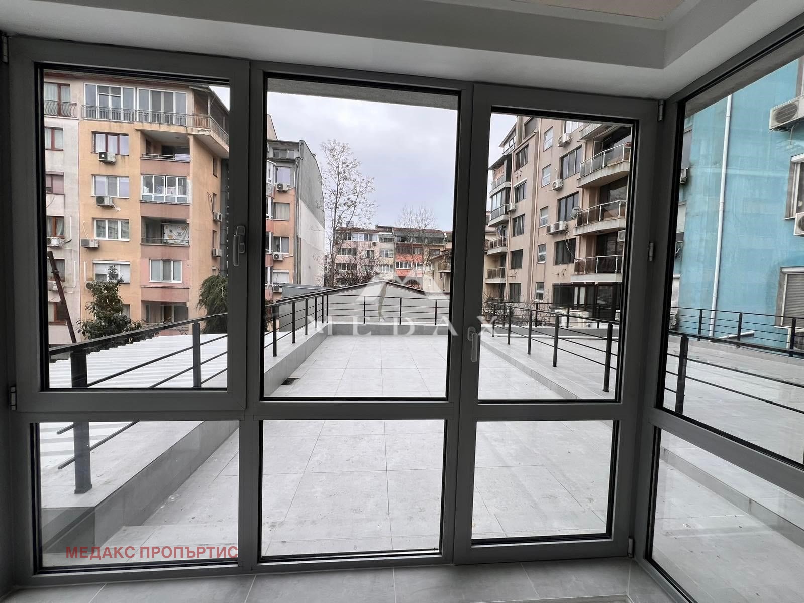 Продава 2-СТАЕН, гр. Бургас, Център, снимка 4 - Апартаменти - 54938104