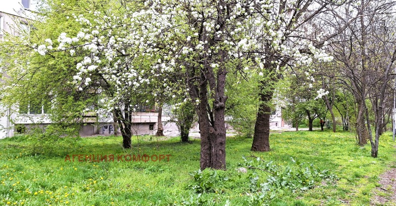 Продава 2-СТАЕН в град София, Банишора - 61 кв.м / 185 000 € » 361 828.55 лв., АГЕНЦИЯ КОМФОРТ