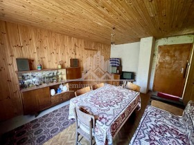 Hus Jamna, region Sofia 8