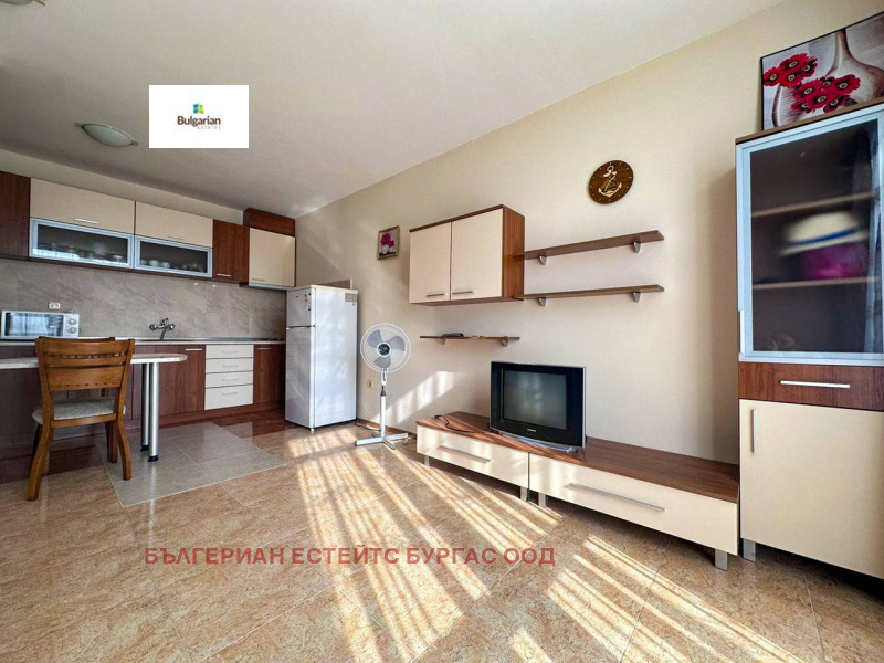 À venda  1 quarto região Burgas , k.k. Slantchev briag , 82 m² | 71760344 - imagem [3]