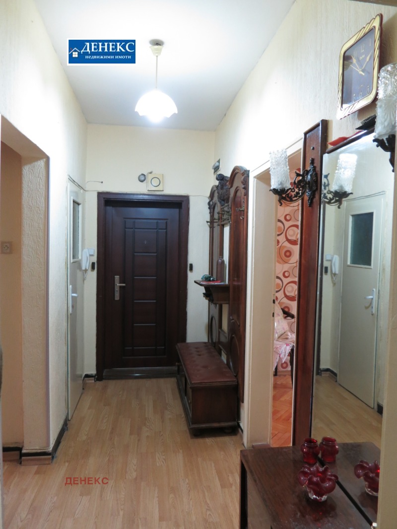 En venta  2 dormitorios Ruse , Vazrazhdane , 103 metros cuadrados | 52836201 - imagen [10]