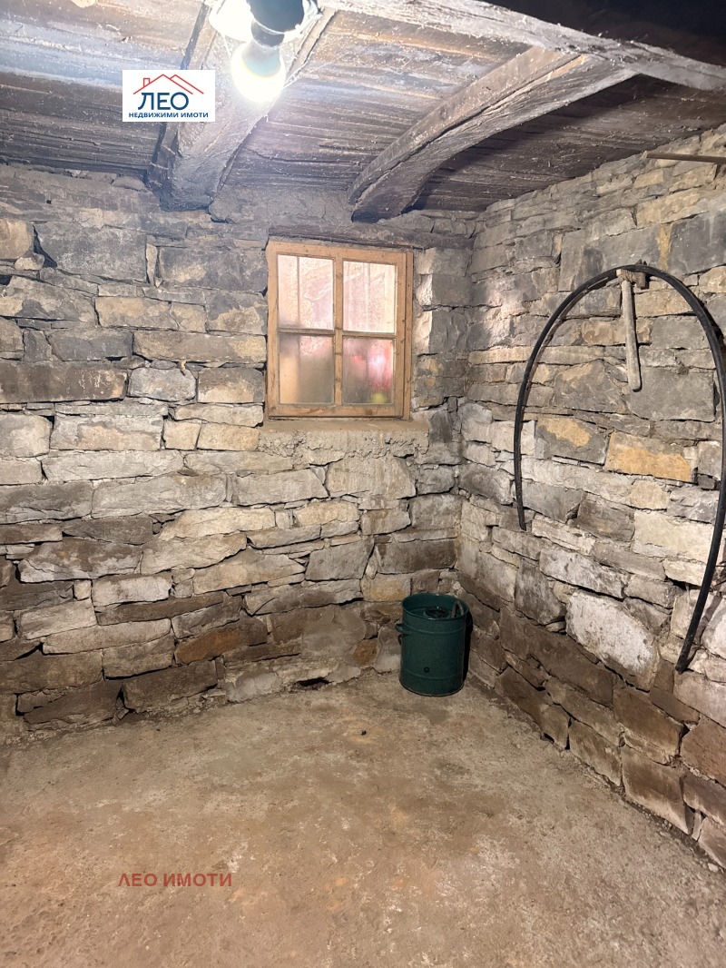 Продава КЪЩА, с. Ряховците, област Габрово, снимка 14 - Къщи - 52642025