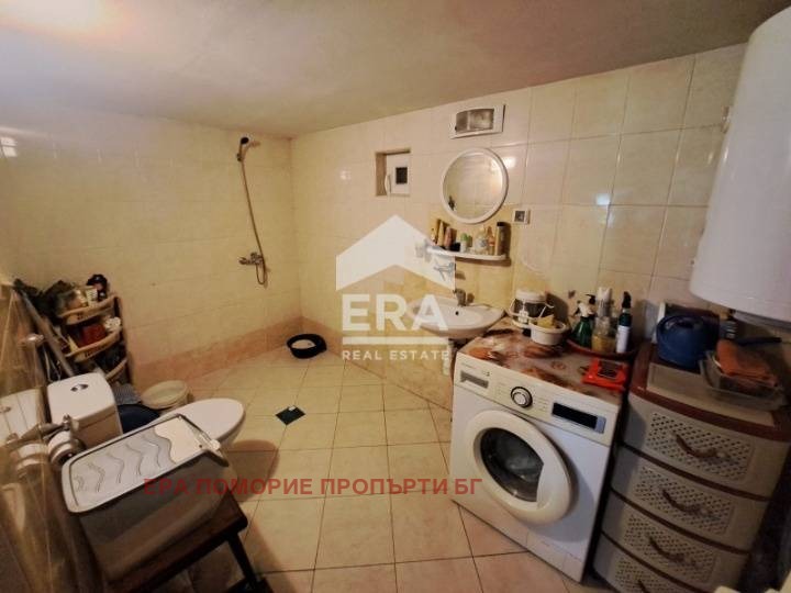 Продава КЪЩА, с. Подвис, област Бургас, снимка 12 - Къщи - 54640682