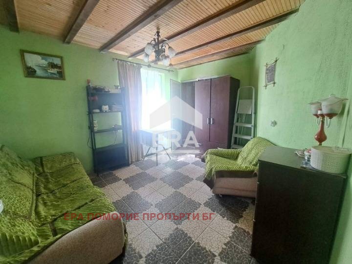 Продава КЪЩА, с. Подвис, област Бургас, снимка 14 - Къщи - 54640682