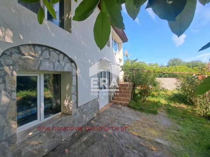 Продава КЪЩА, с. Подвис, област Бургас, снимка 3 - Къщи - 54640682