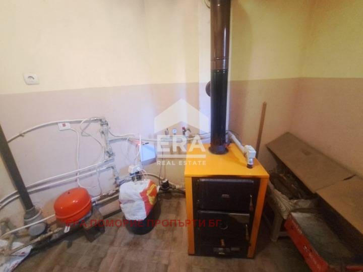 Продава КЪЩА, с. Подвис, област Бургас, снимка 13 - Къщи - 54640682
