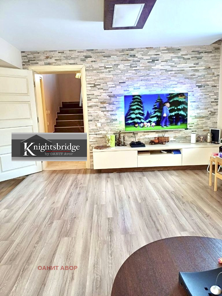 In vendita  Villa Sofia , Pancharevo , 260 mq | 79407950 - Immagine [3]