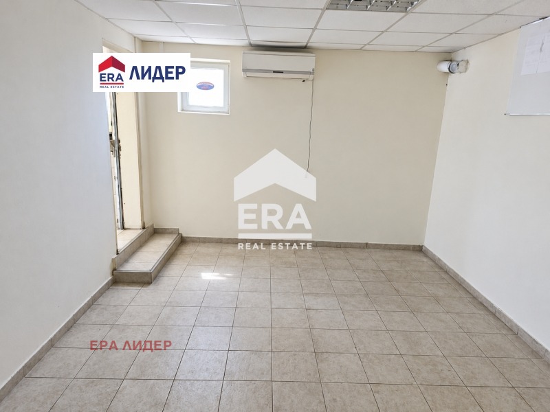 Продава МАГАЗИН, гр. Русе, Дружба 3, снимка 3 - Магазини - 55896397