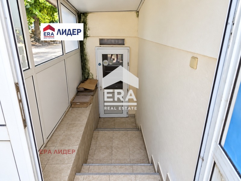 Продава МАГАЗИН, гр. Русе, Дружба 3, снимка 4 - Магазини - 55896397