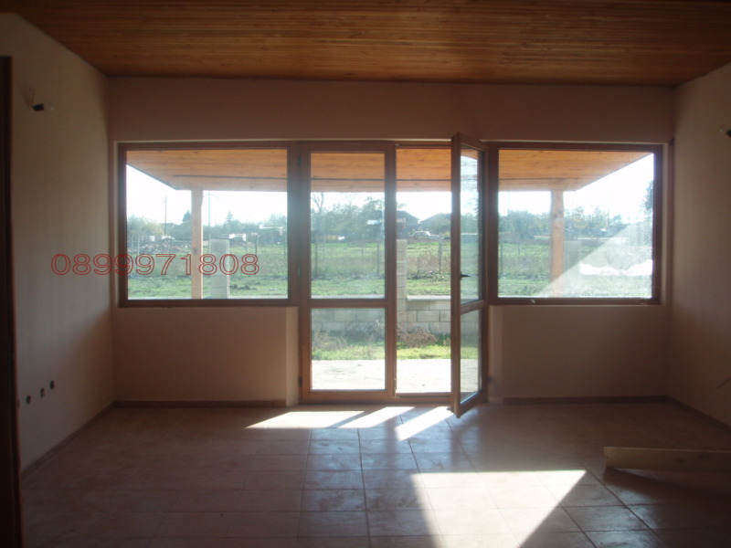 Продава КЪЩА, с. Селце, област Добрич, снимка 11 - Къщи - 52778843