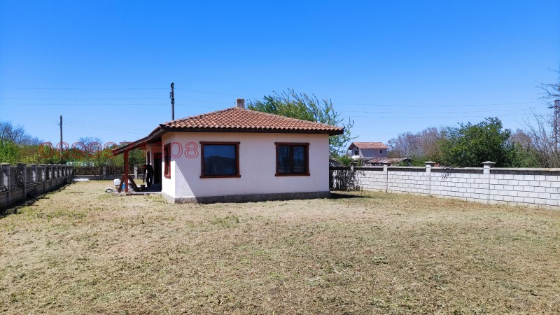 Продава КЪЩА, с. Селце, област Добрич, снимка 6 - Къщи - 52778843