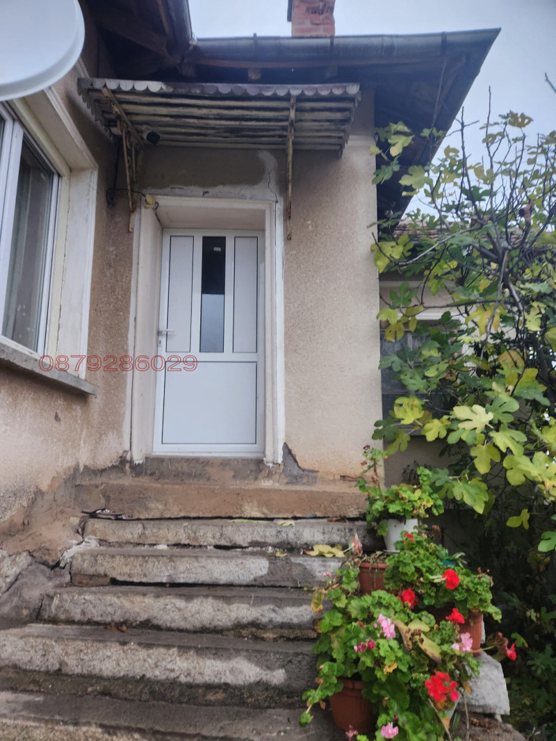 Продава КЪЩА, с. Белотинци, област Монтана, снимка 2 - Къщи - 52782738