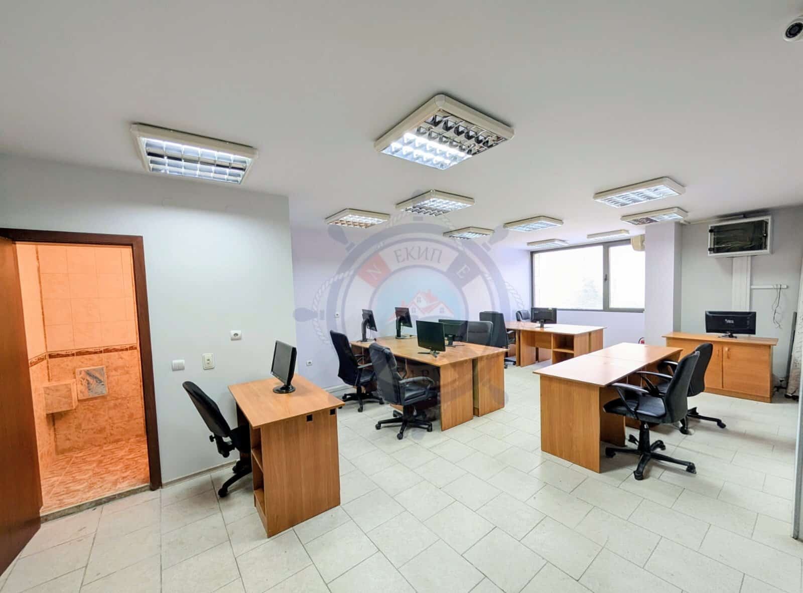 Продава ОФИС, гр. Варна, Център, снимка 3 - Офиси - 54549974