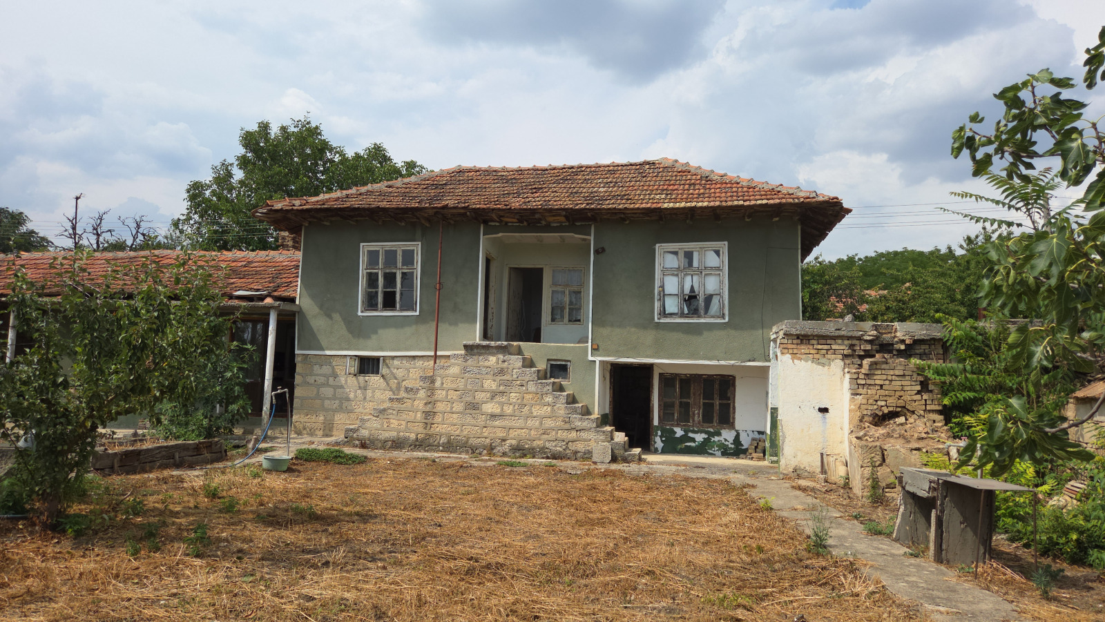 Продава КЪЩА, гр. Провадия, област Варна, снимка 2 - Къщи - 51043261