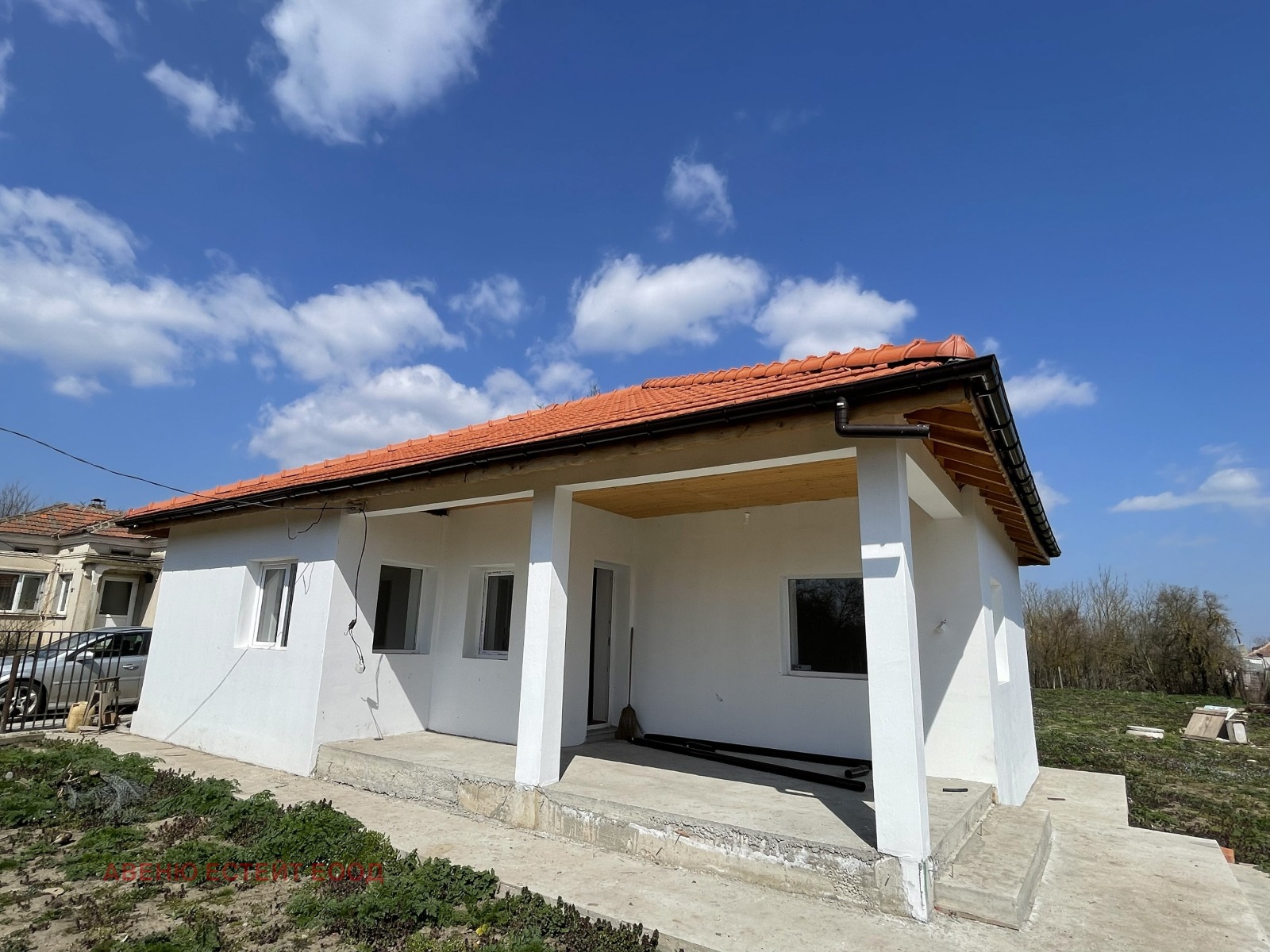 Продава КЪЩА, с. Змеево, област Добрич