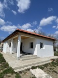 Продава КЪЩА, с. Змеево, област Добрич, снимка 3