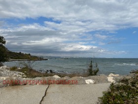 Cselekmény k.k. Zlatni pjasaci, Varna 2