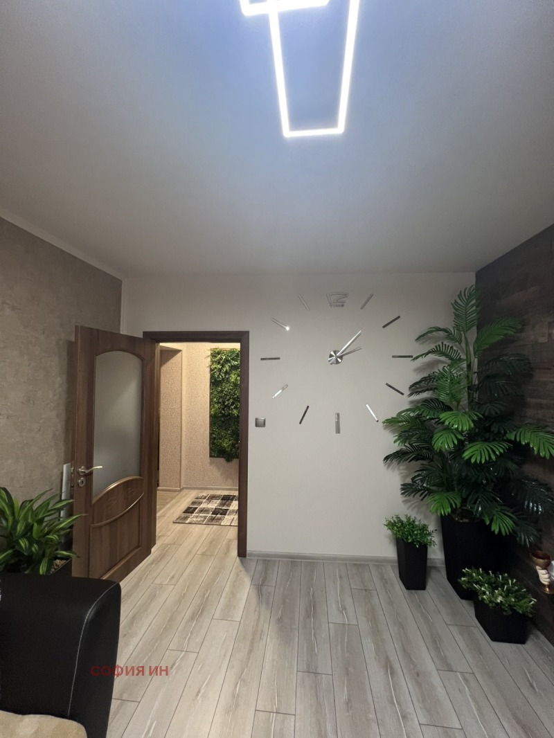 Продава 3-СТАЕН, гр. Дупница, област Кюстендил, снимка 2 - Апартаменти - 52310096