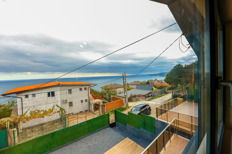 Продава КЪЩА, гр. Балчик, област Добрич, снимка 16 - Къщи - 52140740