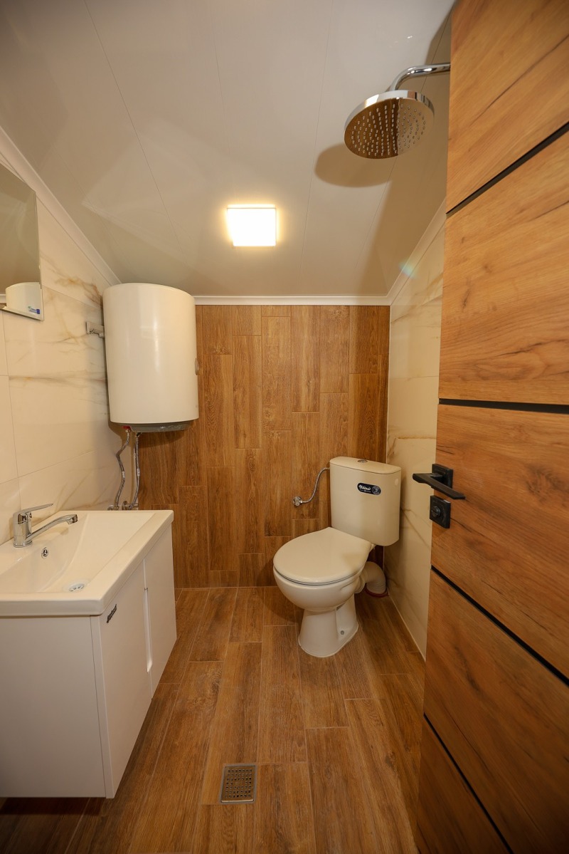 Продава КЪЩА, гр. Балчик, област Добрич, снимка 15 - Къщи - 52140740