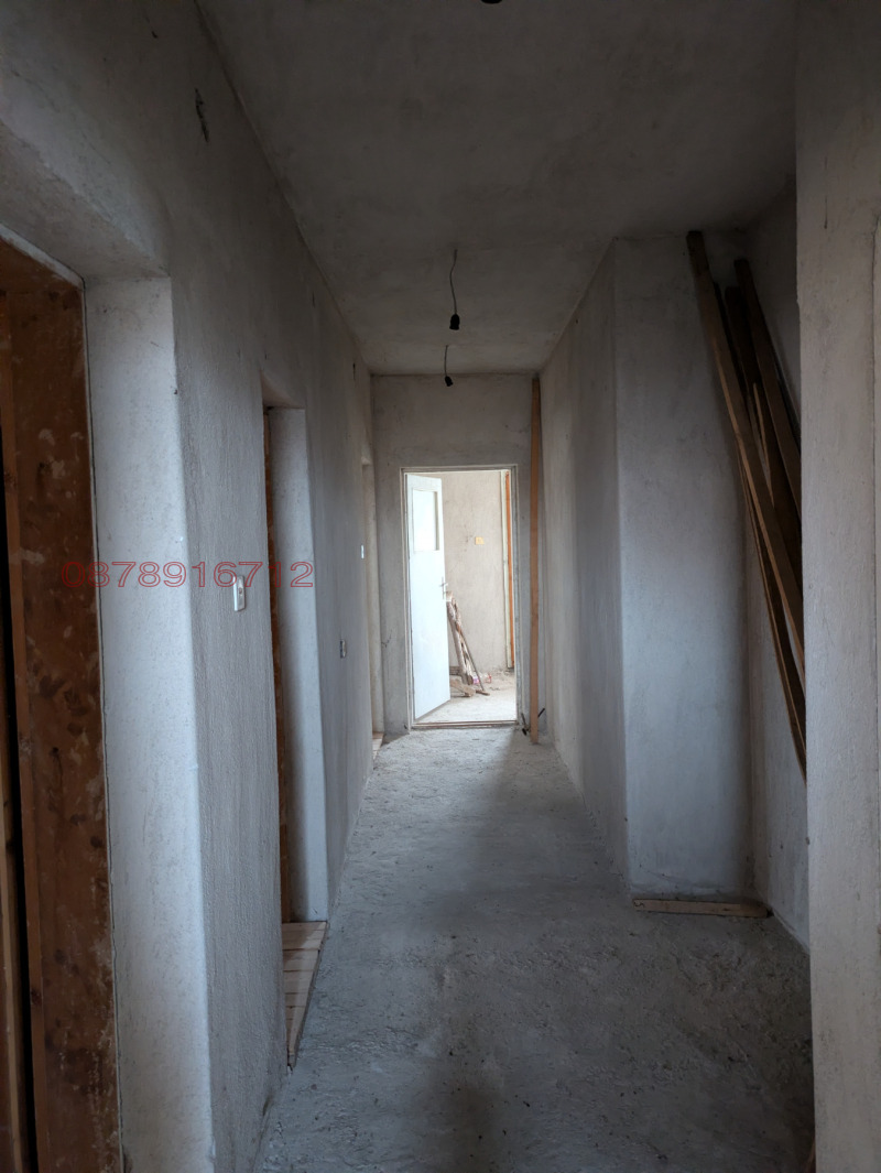 Продава КЪЩА, гр. Криводол, област Враца, снимка 10 - Къщи - 53468769